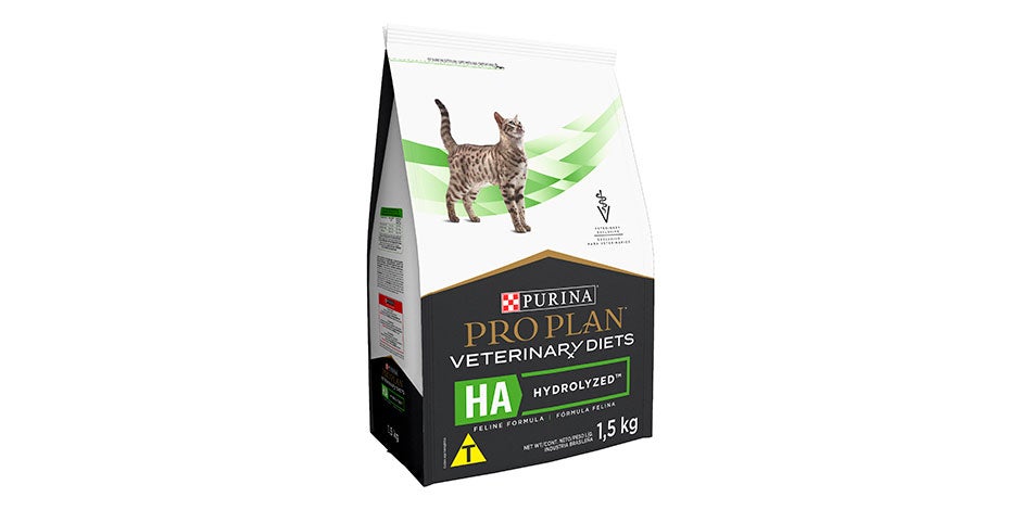 Bolsa de PRO PLAN® hidrolizado. Este alimento podría ayudar a prevenir la dermatitis en gatos.